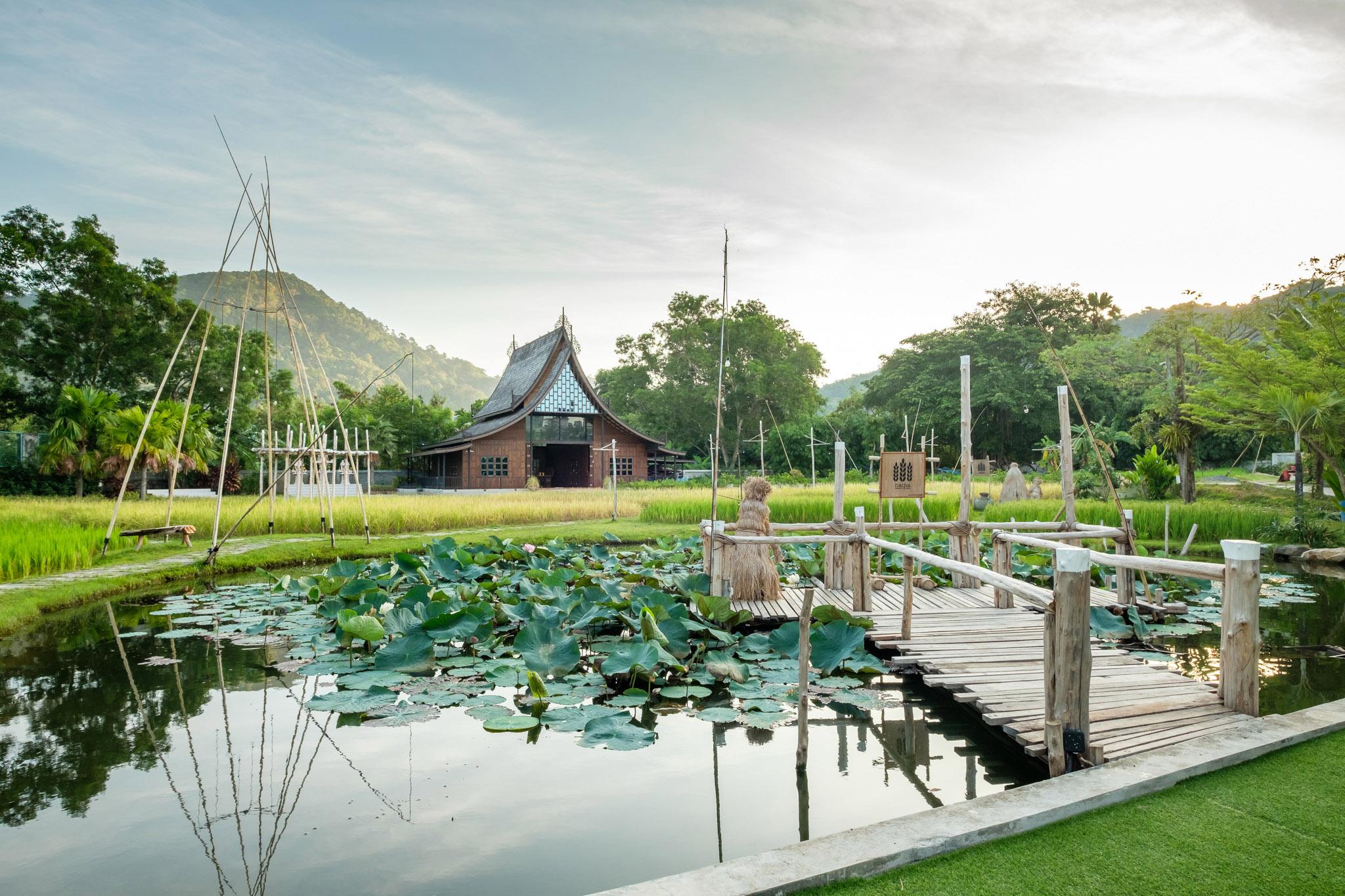 Naina Resort & Spa - Sha Extra Plus Patong Exterior photo
