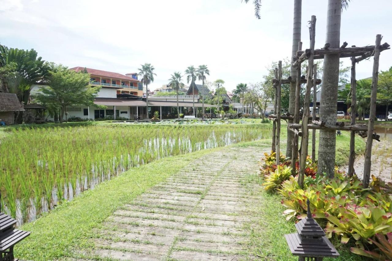 Naina Resort & Spa - Sha Extra Plus Patong Exterior photo