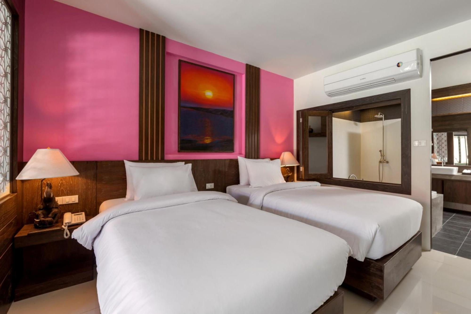 Naina Resort & Spa - Sha Extra Plus Patong Room photo