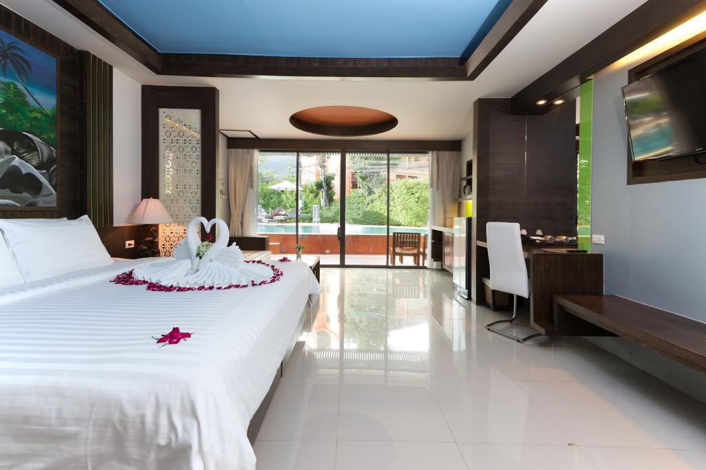 Naina Resort & Spa - Sha Extra Plus Patong Exterior photo